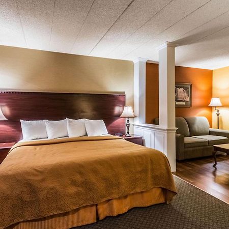 Quaint Inn & Suites McHenry Dış mekan fotoğraf