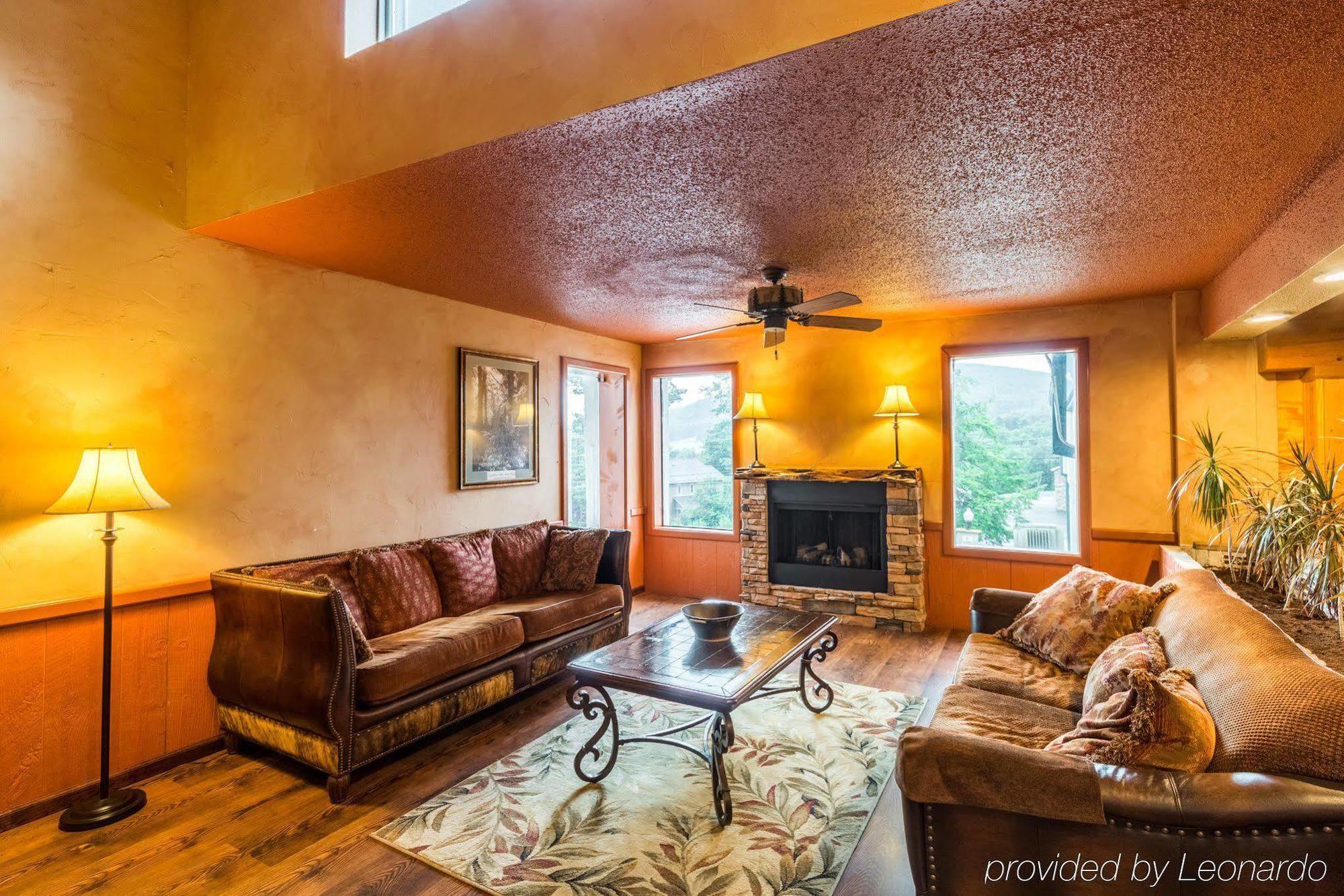 Quaint Inn & Suites McHenry Dış mekan fotoğraf