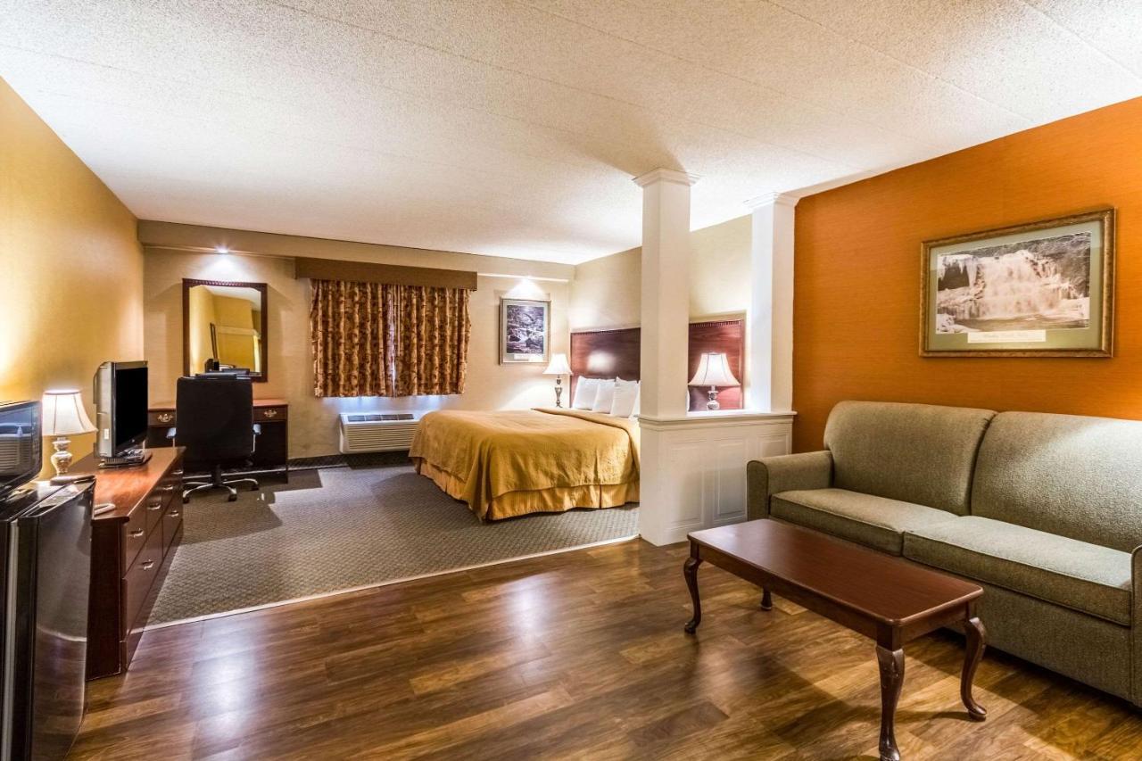 Quaint Inn & Suites McHenry Dış mekan fotoğraf