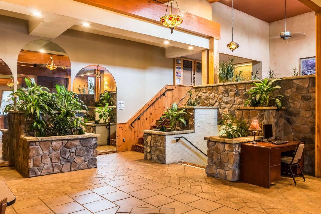 Quaint Inn & Suites McHenry Dış mekan fotoğraf